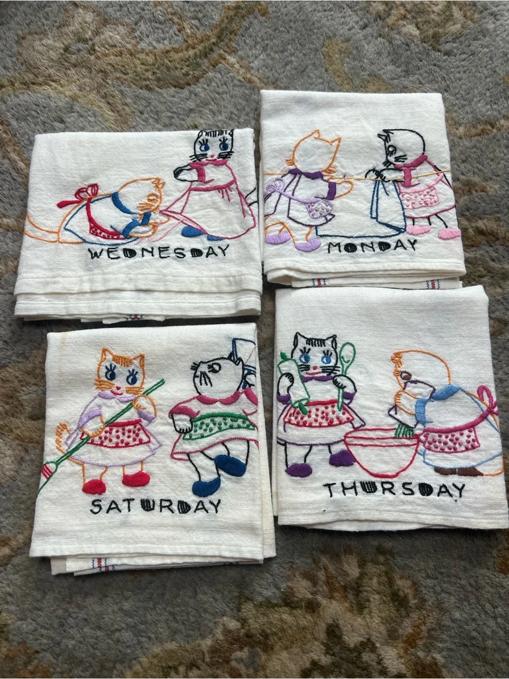 Vintage Embroidered Dishcloths‎ Linens - Kitty Cat